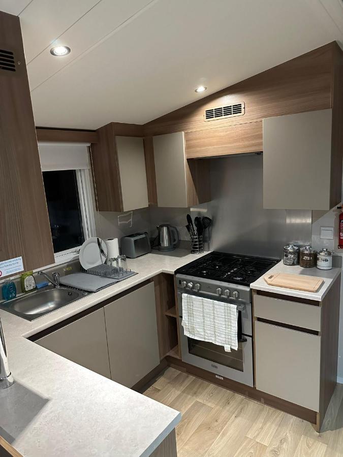 Villa Luxurious 6 Berth Swift Bordeaux On Lyons Robin Hood Rhyl Meliden Exterior foto